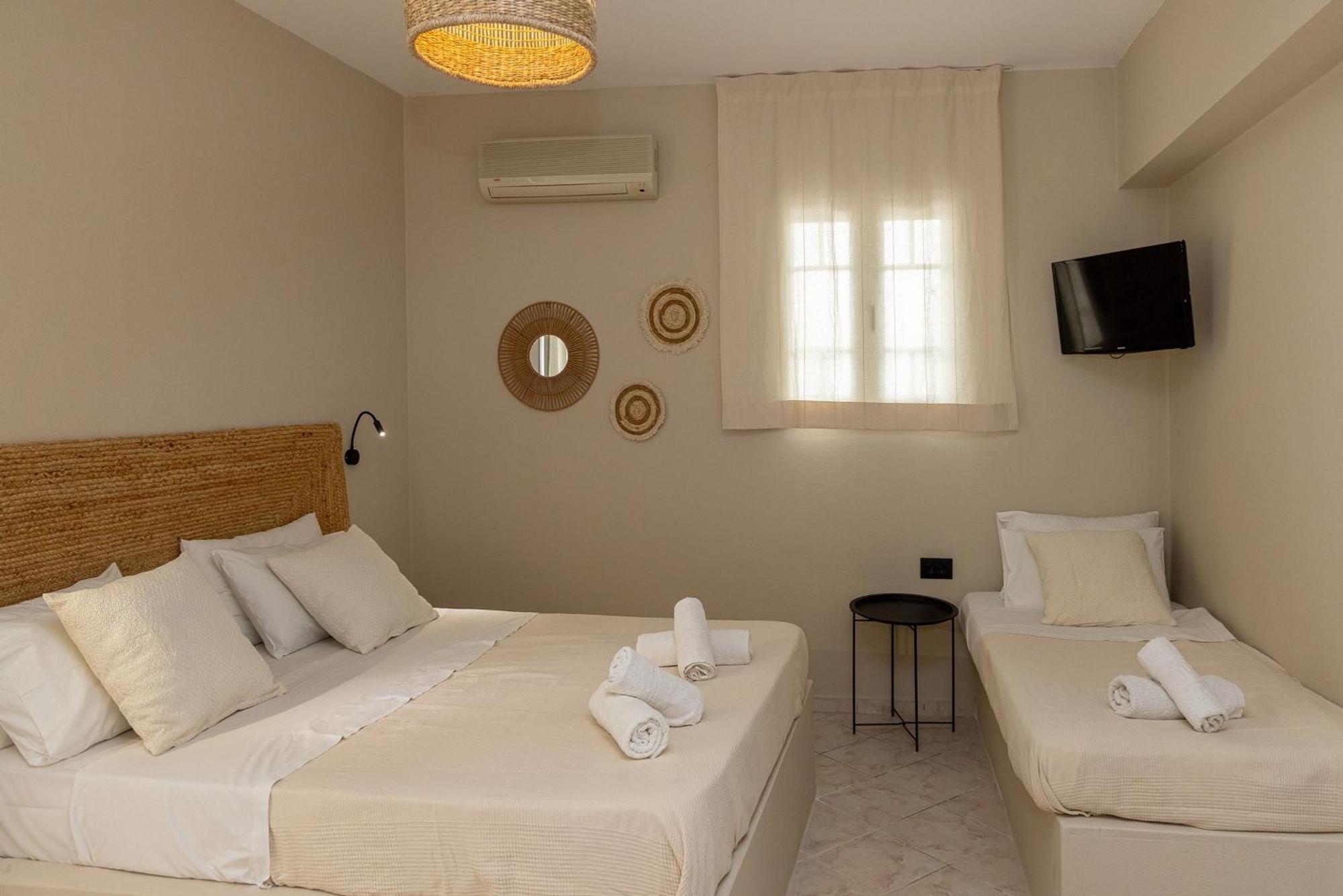Noe Rooms In Center Of Tínos Buitenkant foto